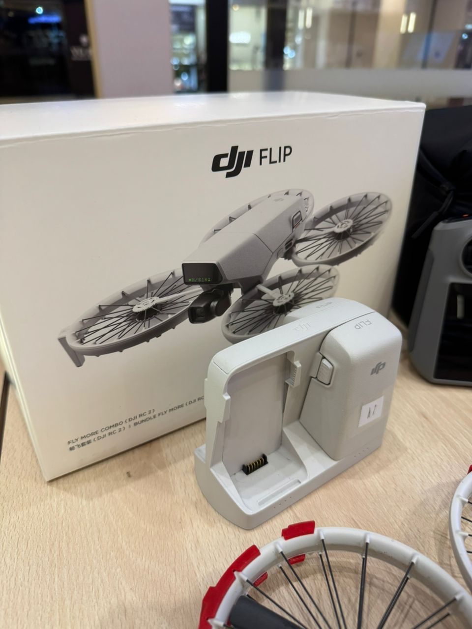 DJI FLIP FLY MORE COMBO (RC 2)